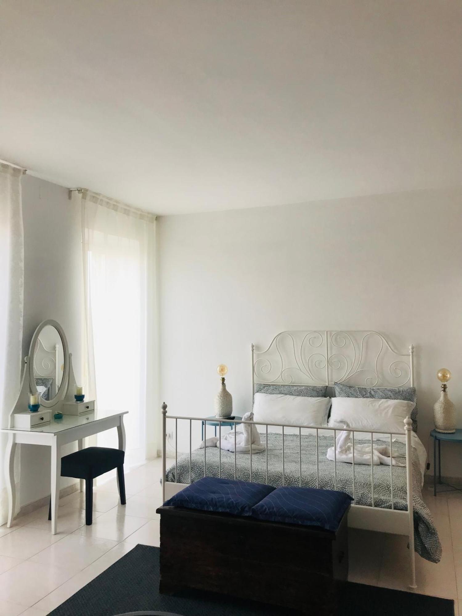 Vecchia Paradiso - A Un Passo Dal Mare Messina Room photo
